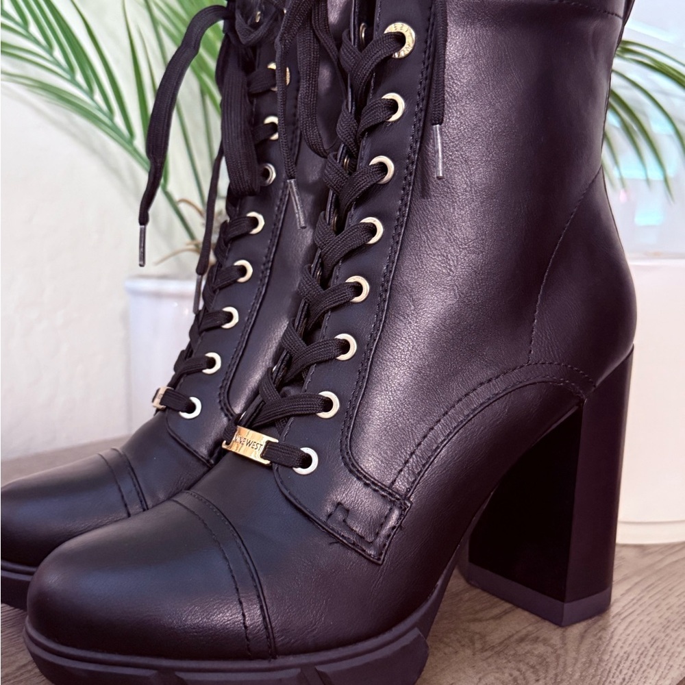 Nine West Black Lace-Up Chunky Heel Boots